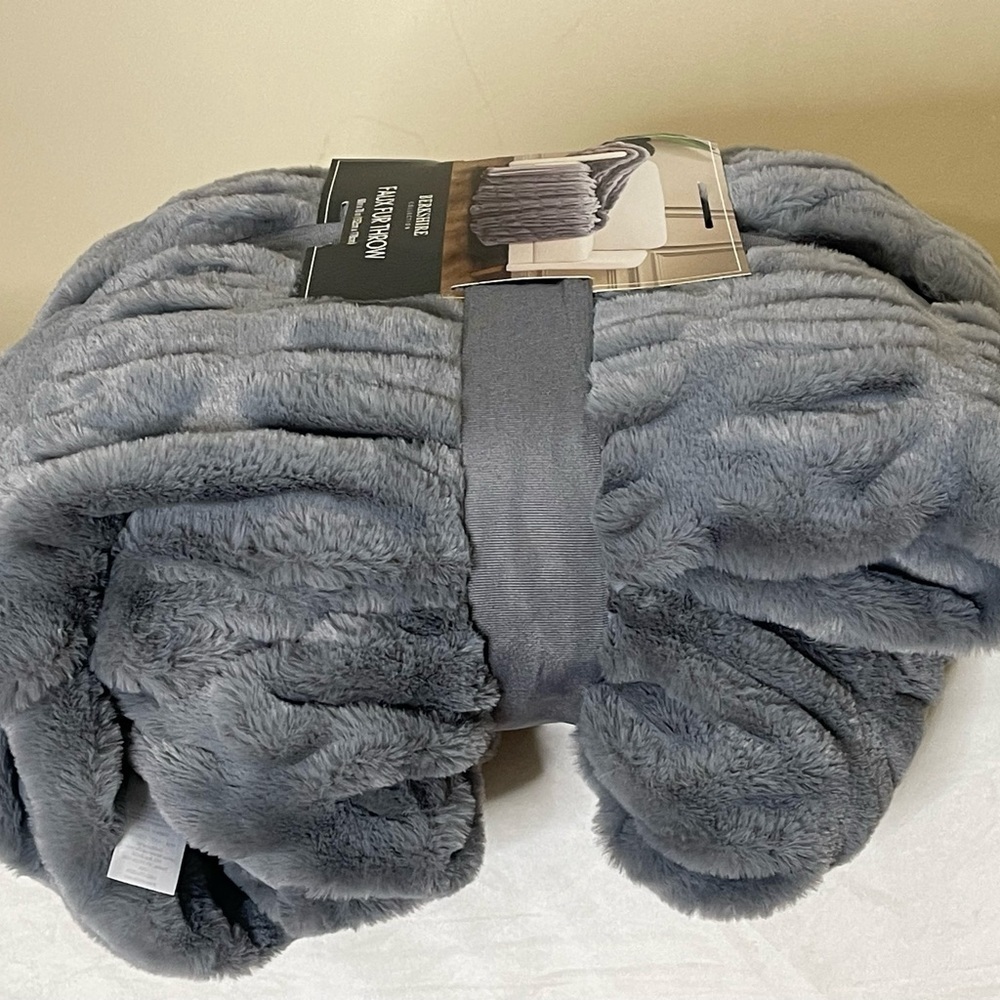 Berkshire Gray Plush Blanket - Picture 5 of 10